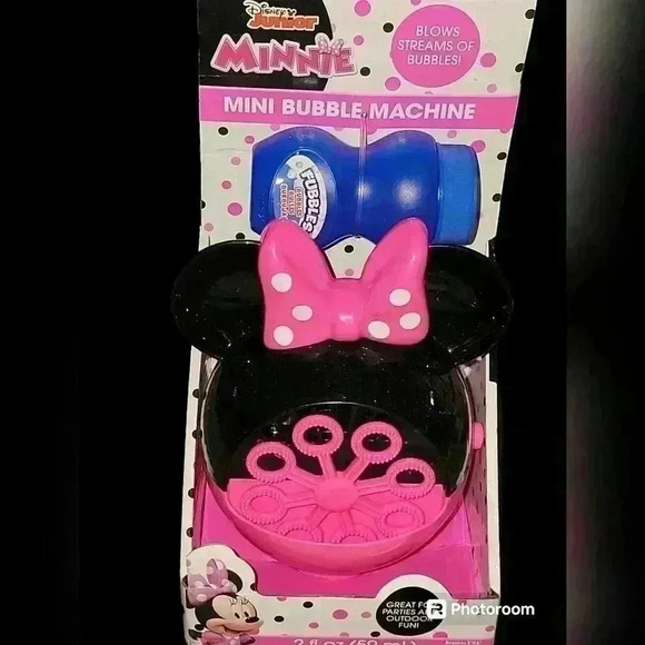 Pink Minnie Mouse Summer Fun Bundle!! Bubble Machine, Sand Bucket and more. NWT! - Picture 2 of 4